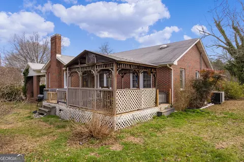Exterior - 1524 Mize Rd, Toccoa, GA 30577 photo 5 of 13