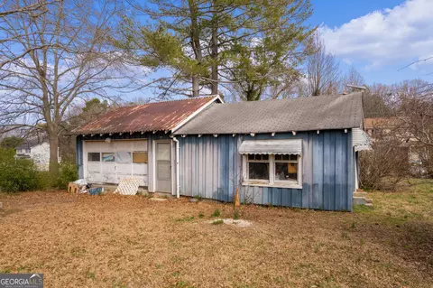 Exterior - 1524 Mize Rd, Toccoa, GA 30577 photo 11 of 13