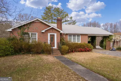 Exterior - 1524 Mize Rd, Toccoa, GA 30577 photo 3 of 13