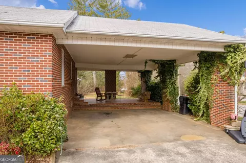 Exterior - 1524 Mize Rd, Toccoa, GA 30577 photo 4 of 13