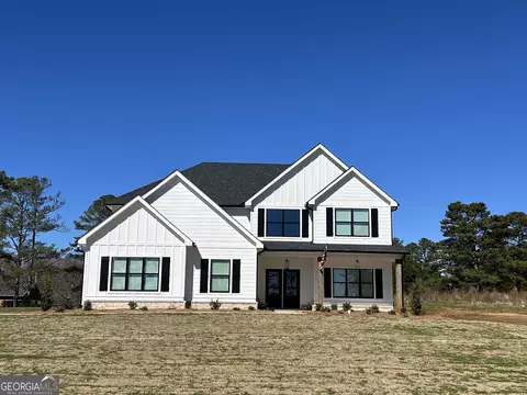 519 Lake Point Dr, Williamson, GA 30292