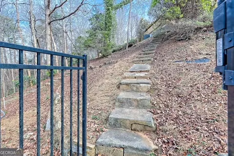 Exterior - 273 Chenocetah Ct, Cornelia, GA 30531 photo 12 of 20