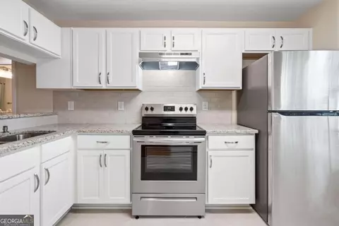 312 Teal Ct, Roswell, GA 30076
