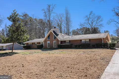 515 Golf View Dr, Peachtree City, GA 30269