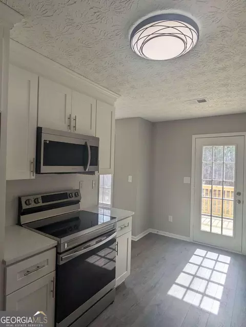 Kitchen - 110 Spring Valley Trce, Covington, GA 30016 photo 4 of 4