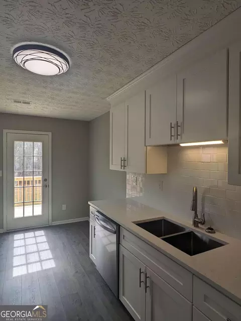 Kitchen - 110 Spring Valley Trce, Covington, GA 30016 photo 3 of 4