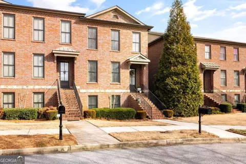 2042 Heathermere Way, Roswell, GA 30075