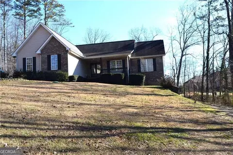 366 Lake Dr SE, Calhoun, GA 30701