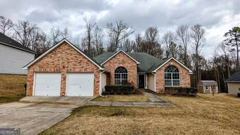 3944 Smithfield Trl, Ellenwood, GA 30294