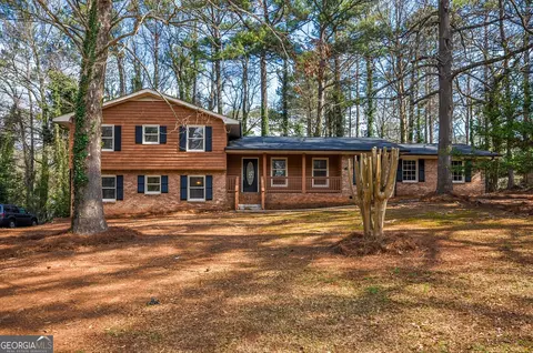 1611 Cyprus Ct, Riverdale, GA 30296