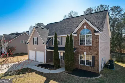 4663 Whispering Winds Pl, Douglasville, GA 30135