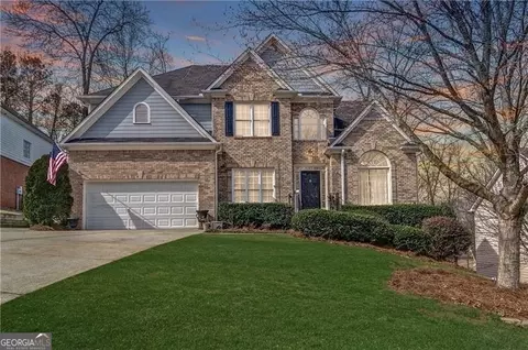 352 Valleyside Dr, Dallas, GA 30157