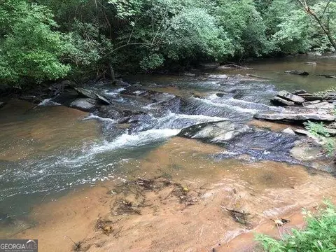 662 Town Creek Church Rd, Talking Rock, GA 30175