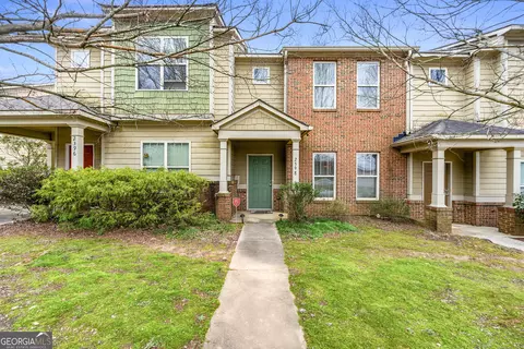 2398 Grove Ct, East Point, GA 30344