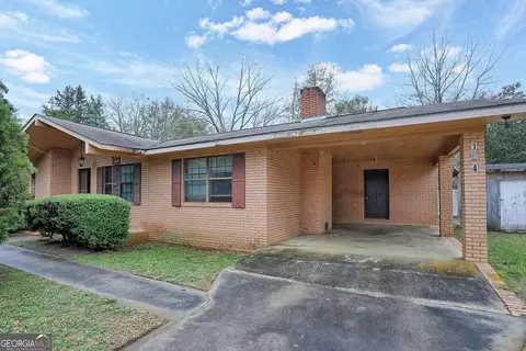 104 Adon St, Reidsville, GA 30453
