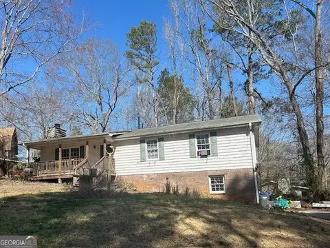 5666 Fawn Dr, Powder Springs, GA 30127