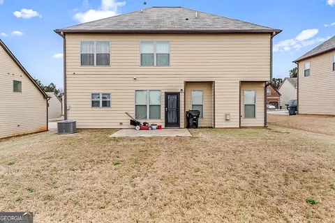 Exterior - 581 Caledon Way, Hampton, GA 30228 photo 3 of 5