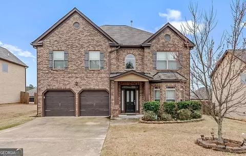 Exterior - 581 Caledon Way, Hampton, GA 30228 photo 2 of 5