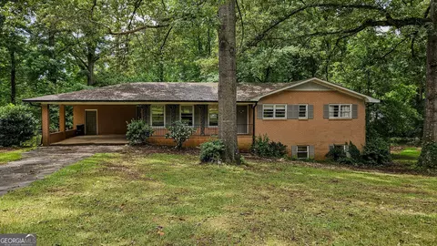 1534 Ridgewood Dr, Griffin, GA 30223