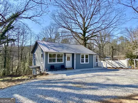 6 Clayton Ave, Clayton, GA 30525