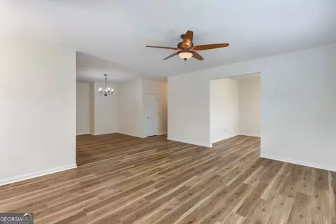140 Regency Cir, Pooler, GA 31322 photo 8