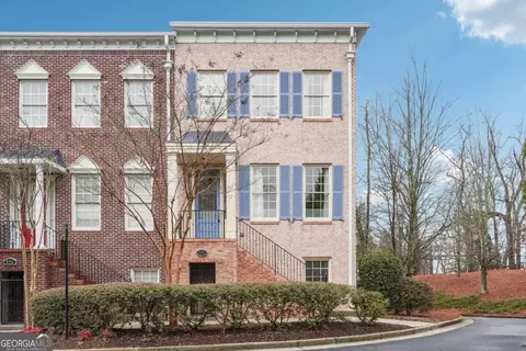 981 Pearl Pt, Sandy Springs, GA 30328