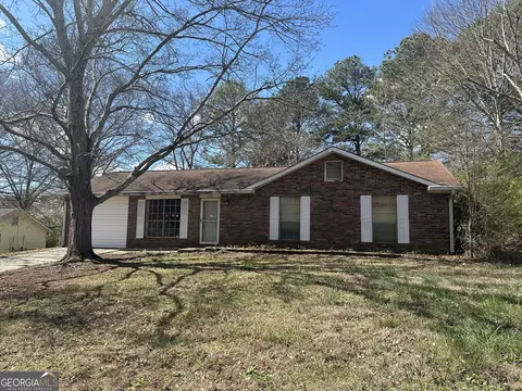 6115 Deerfield Ct, Morrow, GA 30260