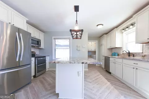 5525 Pace Rd, Fairburn, GA 30213 photo 2