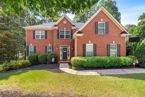 510 Southampton Cir, Hoschton, GA 30548