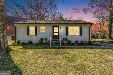 1906 Westwood Ave, East Point, GA 30344