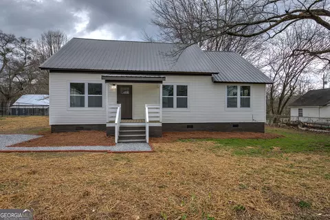9 Magnolia St, Aragon, GA 30104