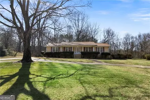 110 Church St, Bremen, GA 30110
