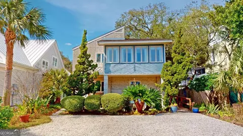 1057 Ocean View Ave, St Simons Island, GA 31522 - Movoto