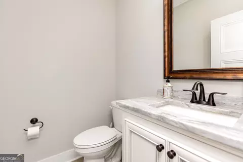 Bath - 222 Perth Ct, Warner Robins, GA 31088 photo 1 of 7