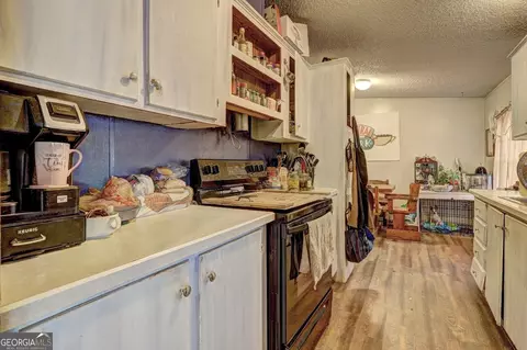 Kitchen - 310 Bottoms Rd, Barnesville, GA 30204 photo 2 of 2