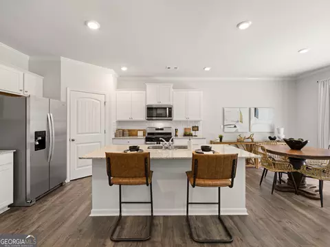 8263 Castleton Dr, Fairburn, GA 30213 photo 5