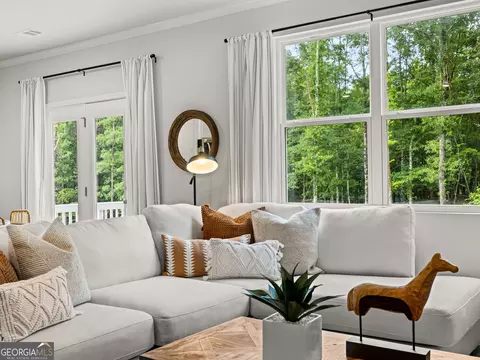 8263 Castleton Dr, Fairburn, GA 30213 photo 10