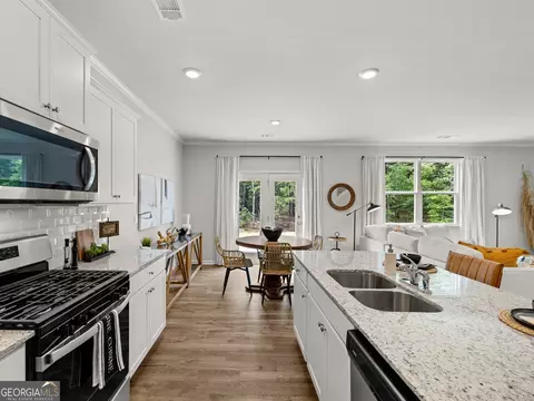 8263 Castleton Dr, Fairburn, GA 30213 photo 8