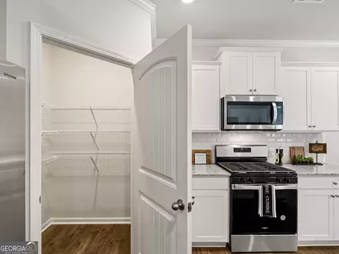 8263 Castleton Dr, Fairburn, GA 30213 photo 9