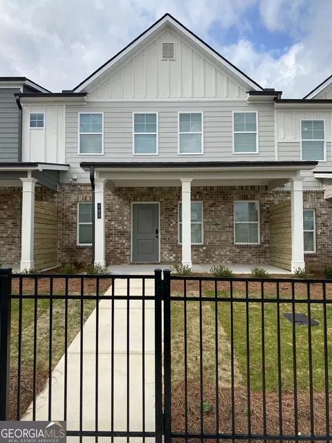393 S Point Blvd #9, Mcdonough, GA 30253