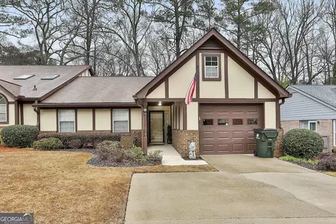 16 Dover Trl, Peachtree City, GA 30269