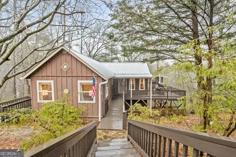 649 Tame Turkey Rd, Lakemont, GA 30552