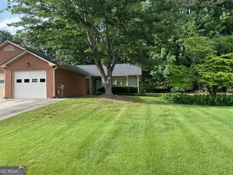 7109 Forest Ln, Union City, GA 30291