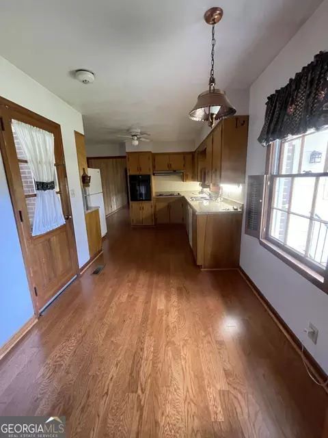225 Westwood Dr, Lagrange, GA 30240 photo 4
