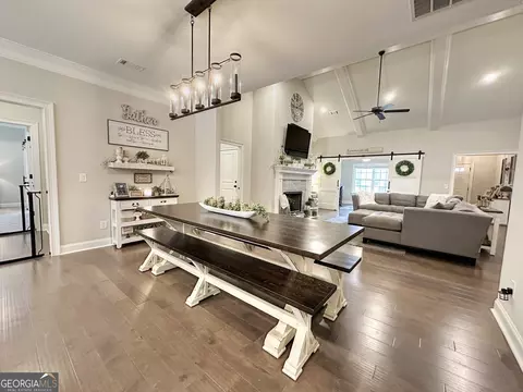 Dining - 240 Thrash Rd, Lagrange, GA 30241 photo 3 of 3