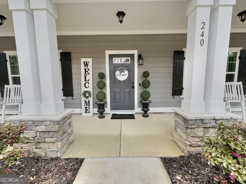 Exterior - 240 Thrash Rd, Lagrange, GA 30241 photo 6 of 17
