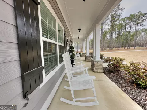 Exterior - 240 Thrash Rd, Lagrange, GA 30241 photo 4 of 17