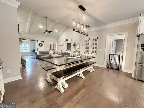 Dining - 240 Thrash Rd, Lagrange, GA 30241 photo 2 of 3