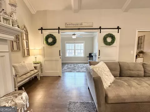 Living - 240 Thrash Rd, Lagrange, GA 30241 photo 6 of 6