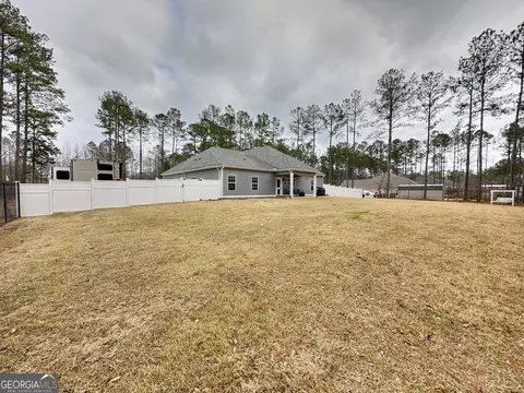 Exterior - 240 Thrash Rd, Lagrange, GA 30241 photo 13 of 17